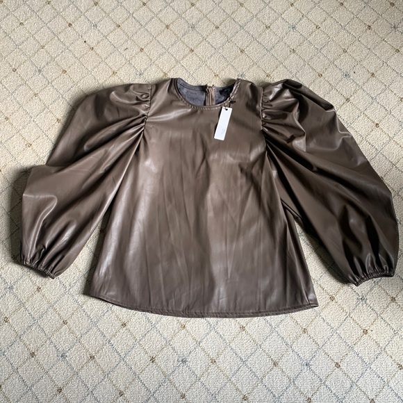 Olivaceous Tops - Olivaceous top
